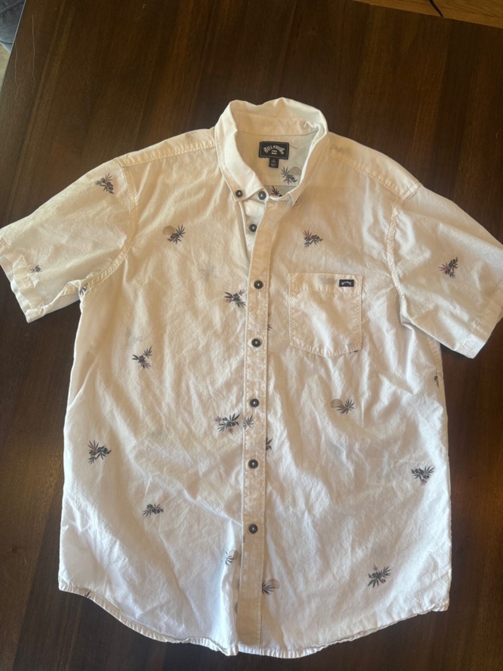 Billabong White Short-Sleeve Button-Down with Palm Motif